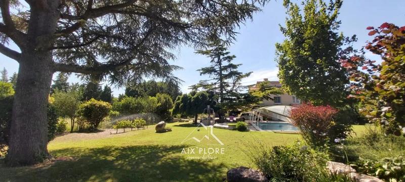 Maison - 180 m² - 4 pièces