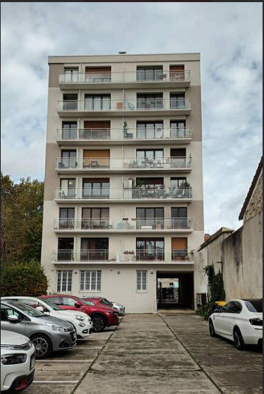 Studio - 30 m² - 1 pièce