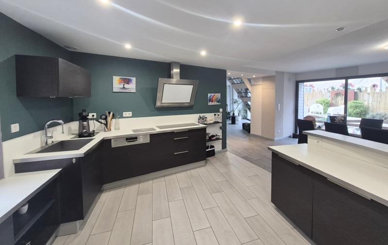 Maison - 176 m² - 6 pièces