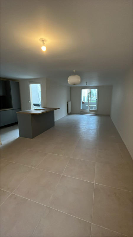 Appartement - 100 m² - 5 pièces