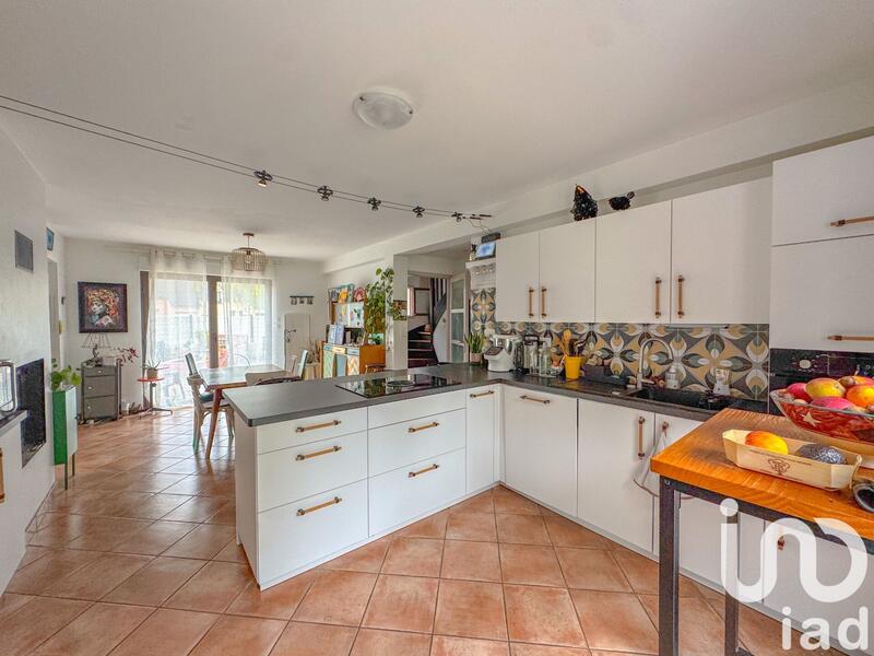 Maison - 146 m² - 7 pièces