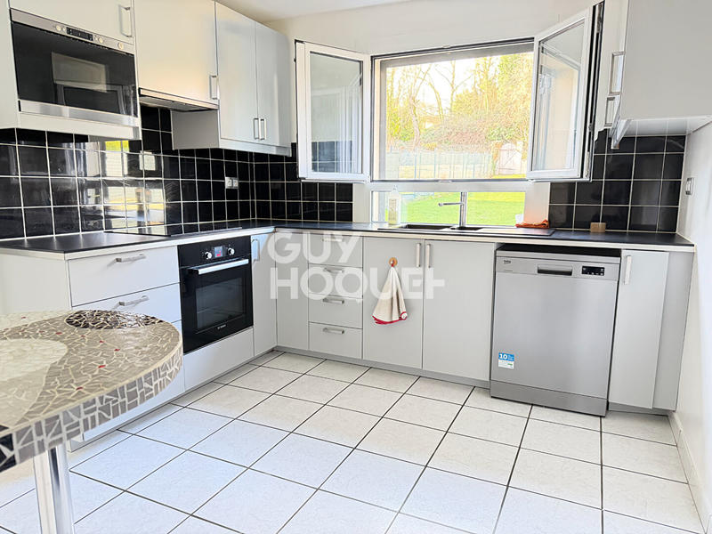 Maison - 106 m² - 6 pièces