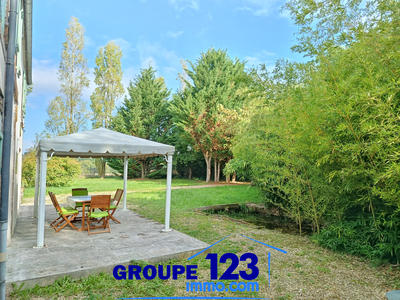 Maison - 203 m² - 5 pièces