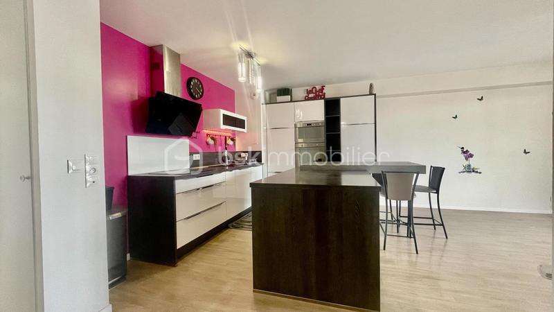 Appartement - 82 m² - 4 pièces