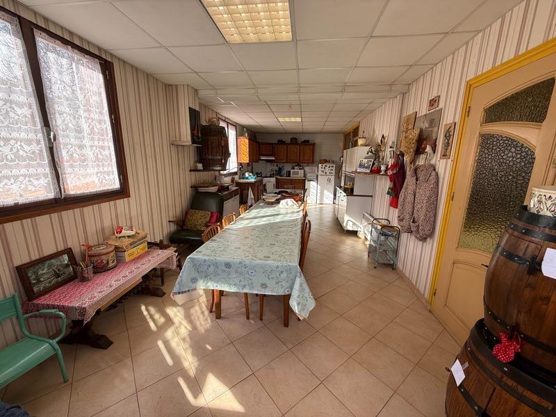 Maison - 158 m² - 12 pièces