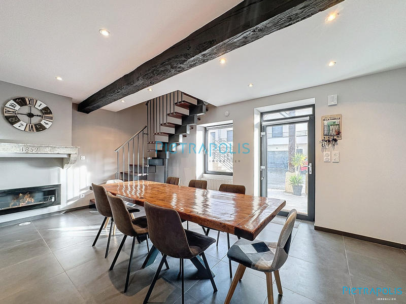 Maison - 137 m² - 6 pièces