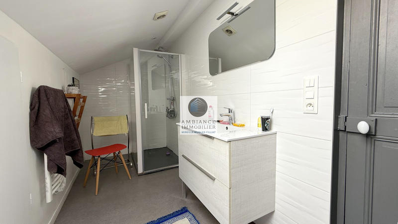 Maison - 176 m² - 8 pièces