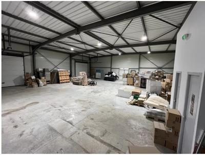 Local d'activités - 430 m² - 12 pièces