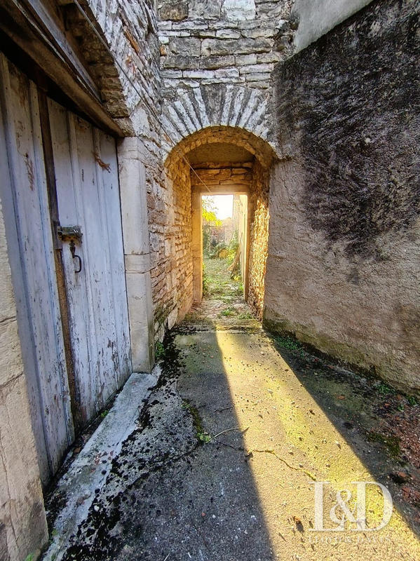 Maison ancienne - 160 m² - 2 pièces