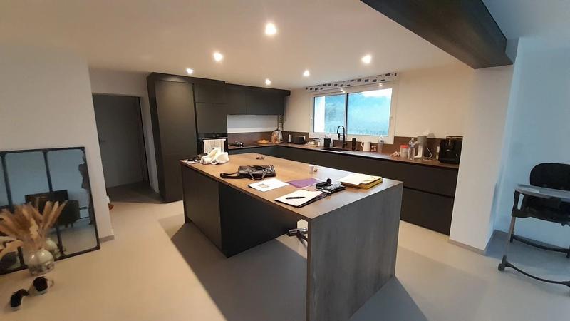 Maison - 160 m² - 6 pièces