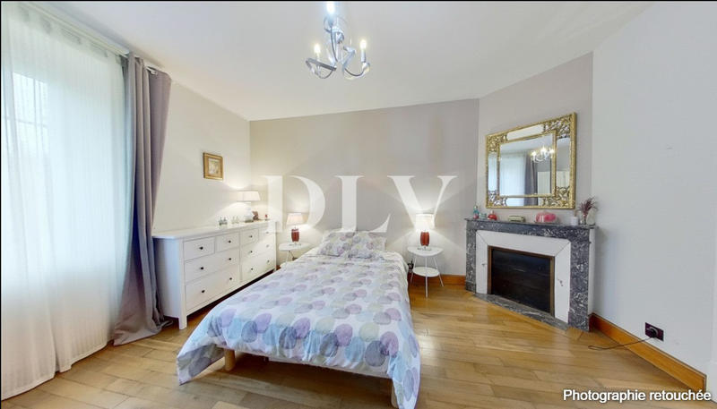 Maison ancienne - 197 m² - 7 pièces