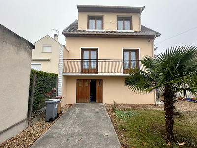 Maison - 80 m² - 4 pièces