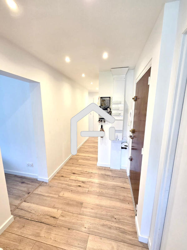 Appartement - 84 m² - 4 pièces