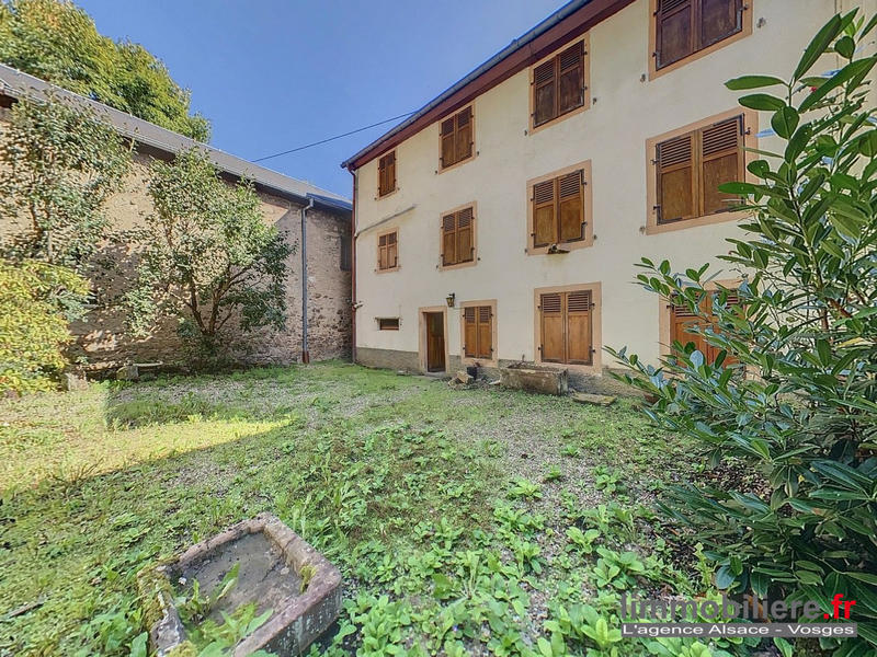 Maison traditionnelle - 150 m² - 6 pièces