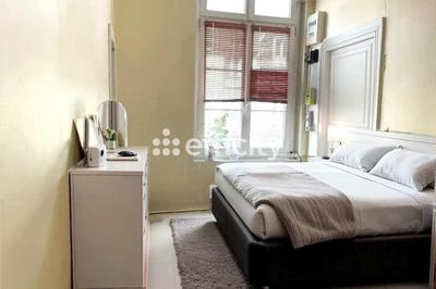 Appartement ancien - 100 m² - 5 pièces