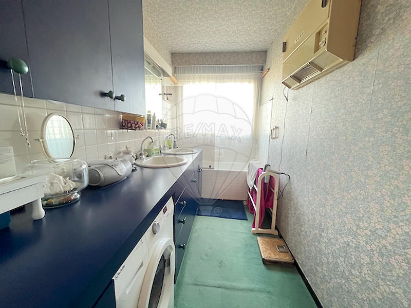 Appartement - 90 m² - 5 pièces