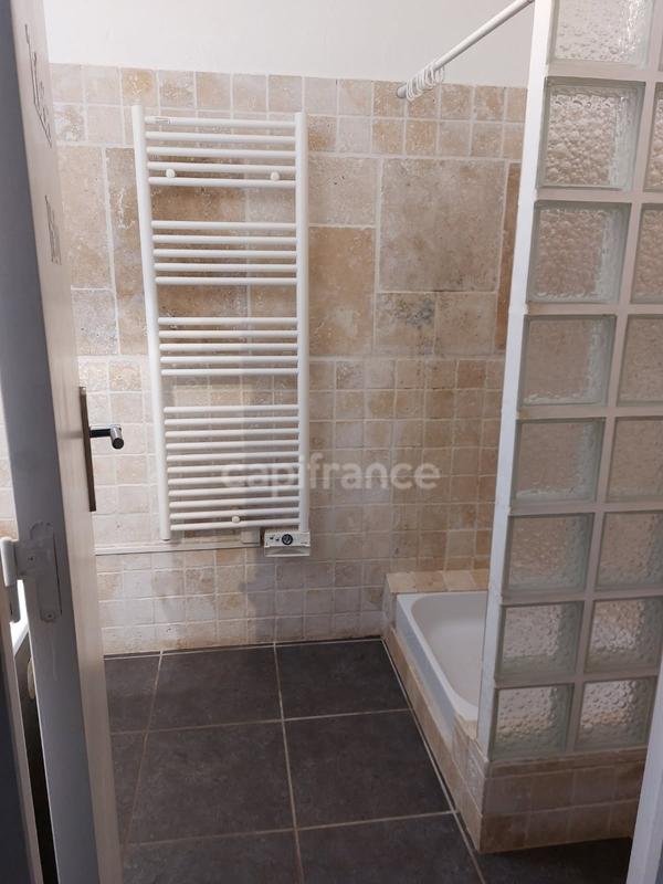 Maison - 240 m² - 6 pièces