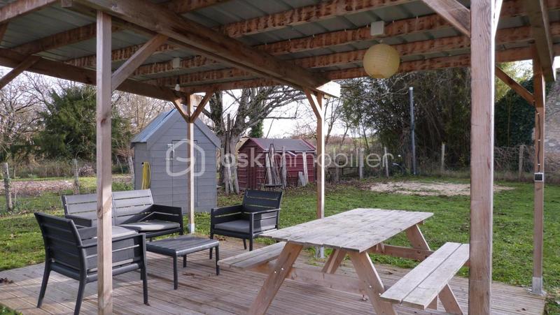 Maison - 180 m² - 11 pièces