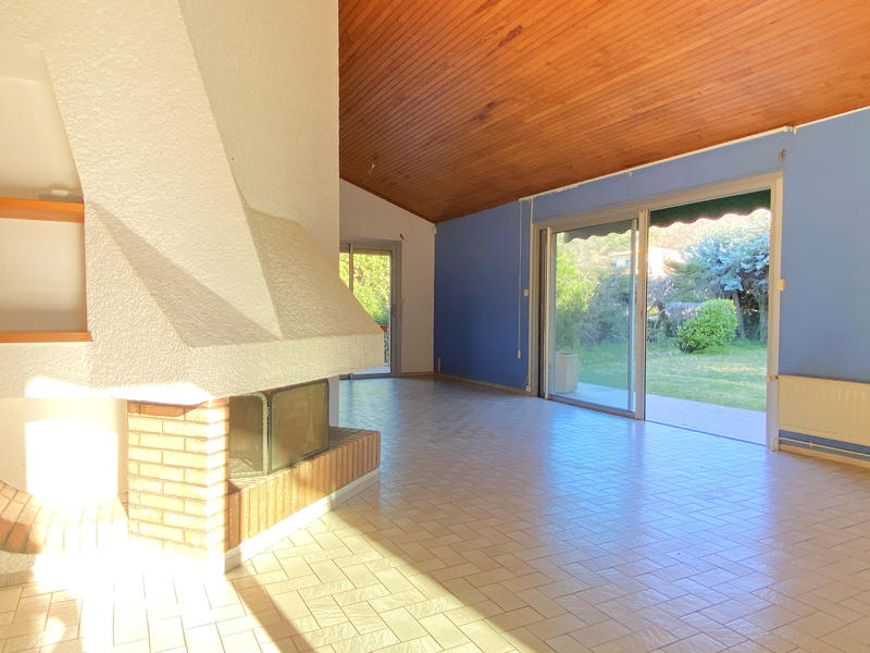 Villa - 205 m² - 6 pièces