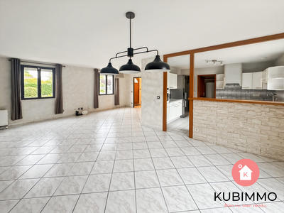 Maison traditionnelle - 101 m² - 5 pièces