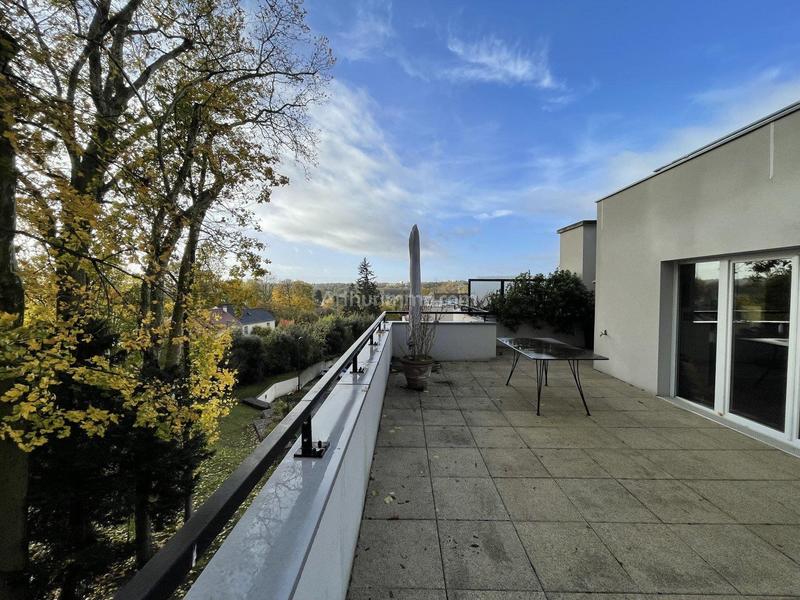 Appartement - 95 m² - 5 pièces