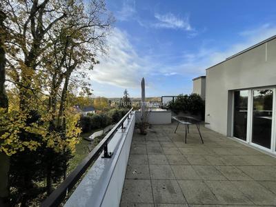 Appartement - 95 m² - 5 pièces