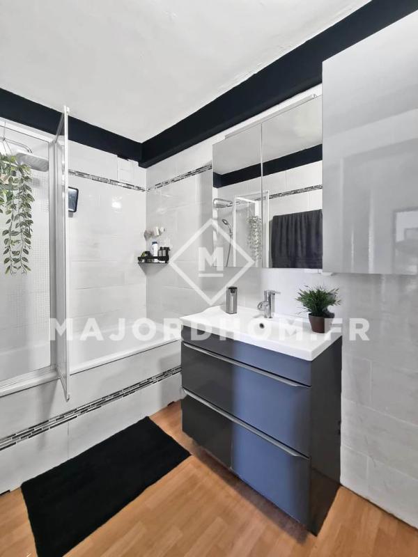 Appartement - 77 m² - 4 pièces