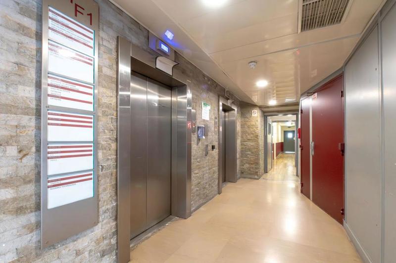 Bureau - 266 m² - 8 pièces