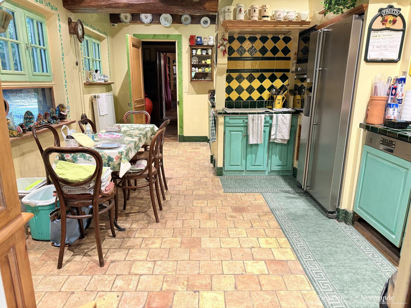 Maison ancienne - 238 m² - 8 pièces