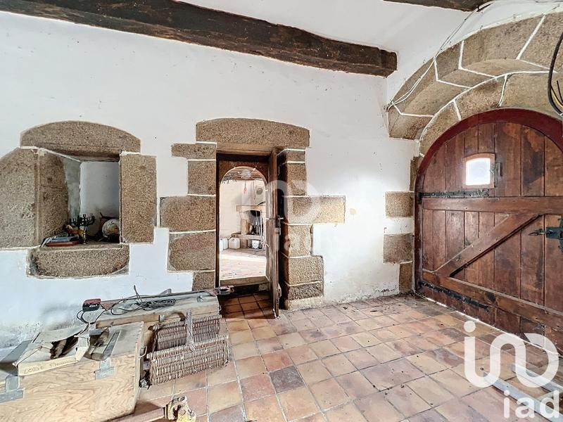 Maison - 220 m² - 5 pièces