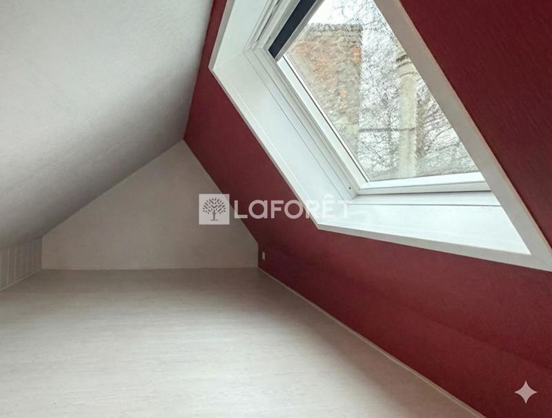 Loft - 185 m² - 5 pièces