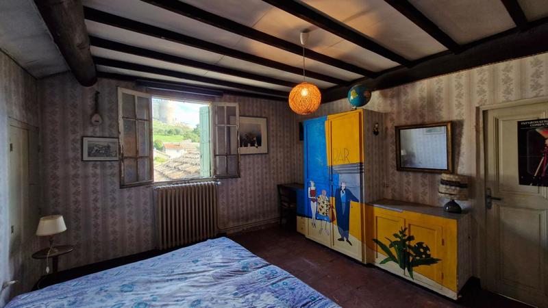 Maison - 201 m² - 7 pièces