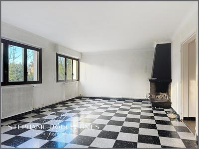 Appartement - 93 m² - 4 pièces