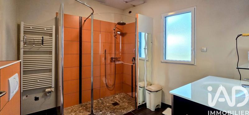 Maison - 255 m² - 6 pièces