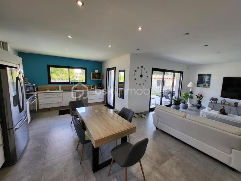 Villa - 137 m² - 5 pièces