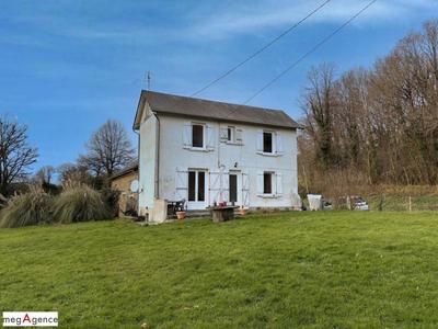 Maison en pierre - 141 m² - 6 pièces