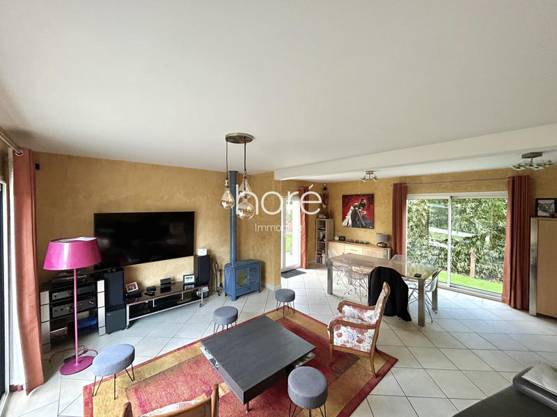 Maison - 236 m² - 6 pièces