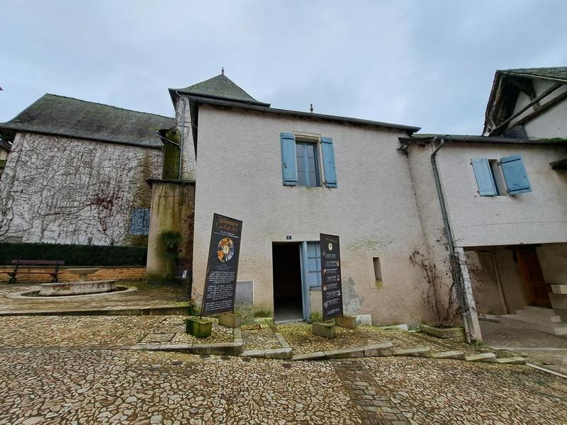 Maison - 82 m² - 5 pièces