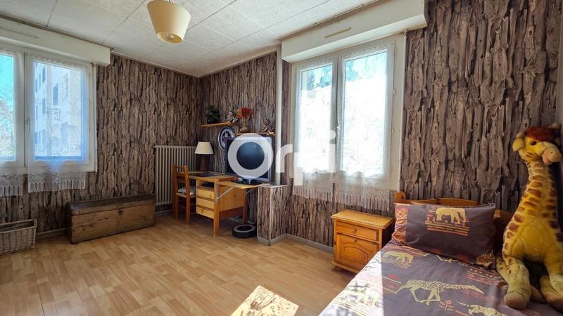 Appartement - 94 m² - 4 pièces