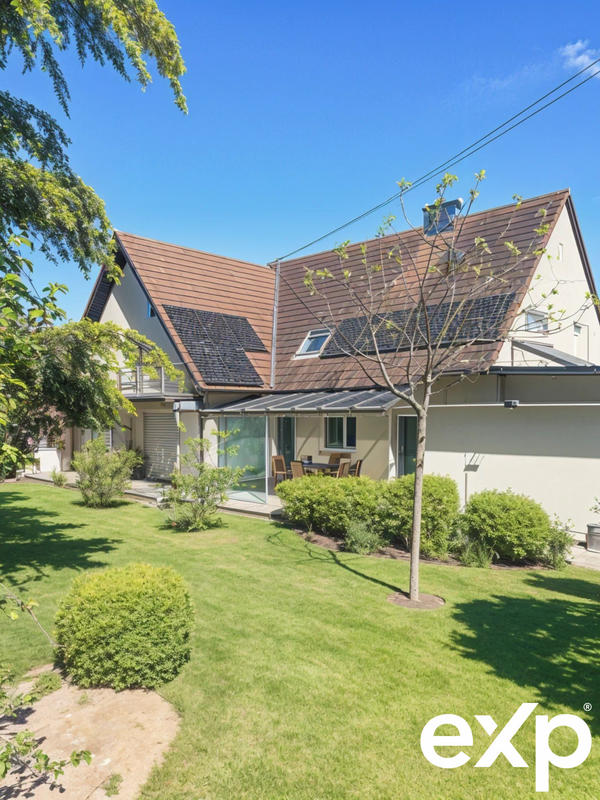 Maison - 296 m² - 10 pièces