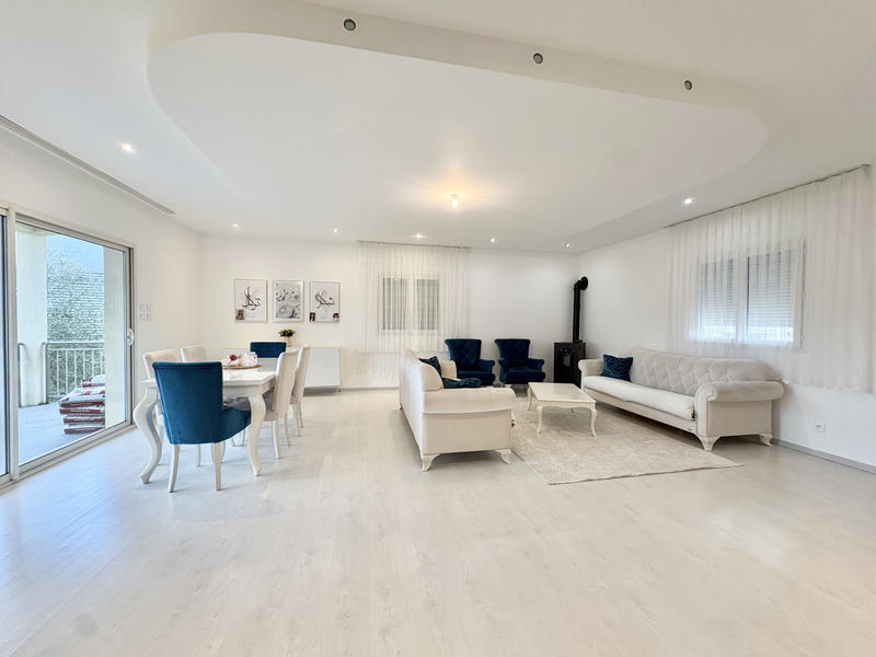 Maison - 157 m² - 6 pièces