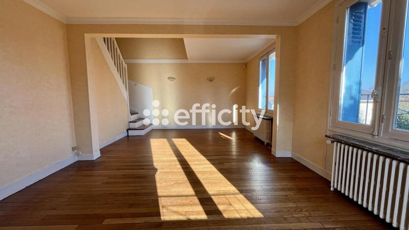 Maison - 141 m² - 6 pièces