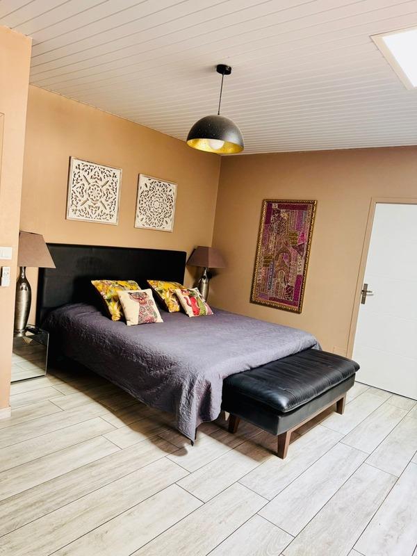 Maison - 229 m² - 6 pièces