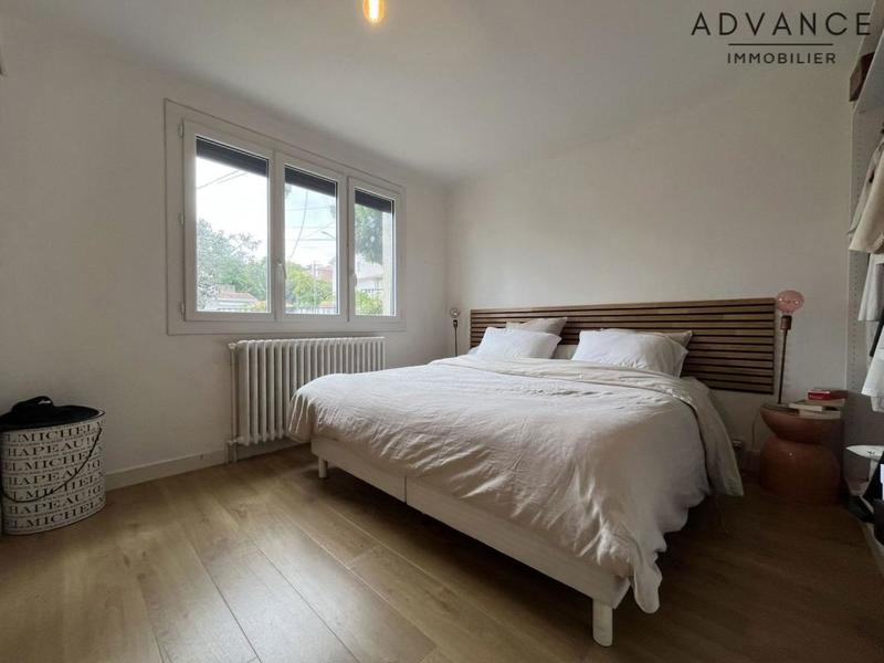 Château - 102 m² - 5 pièces