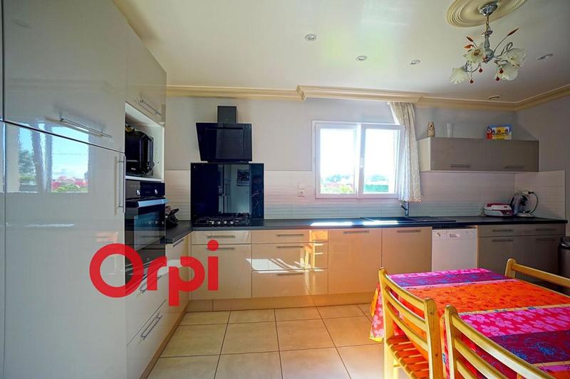 Maison - 180 m² - 6 pièces