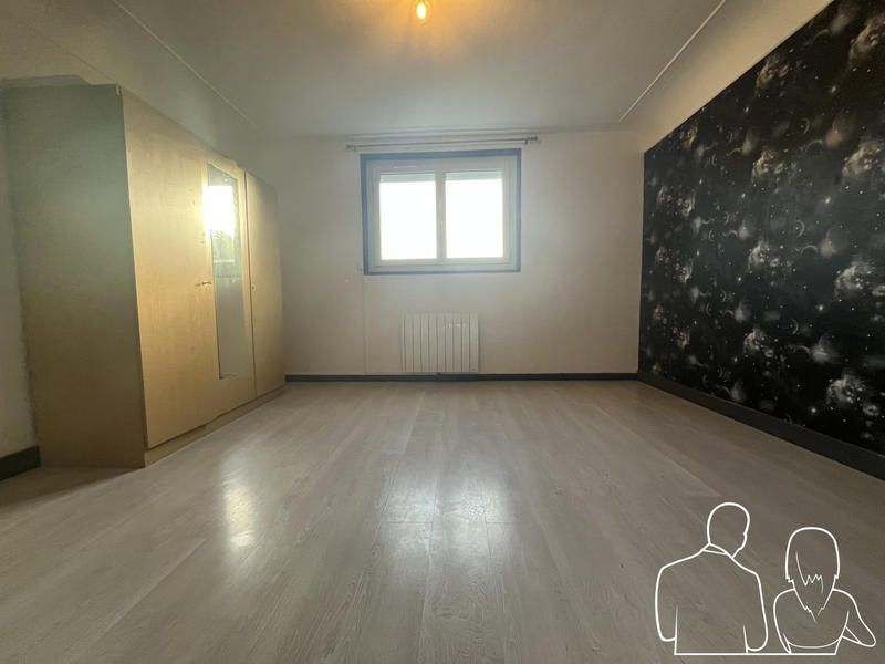 Maison traditionnelle - 156 m² - 5 pièces