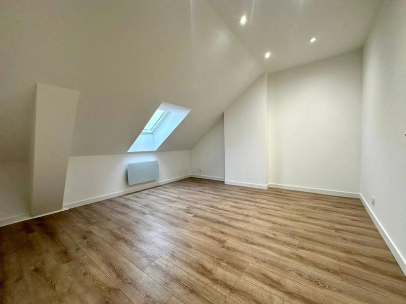 Maison - 144 m² - 8 pièces