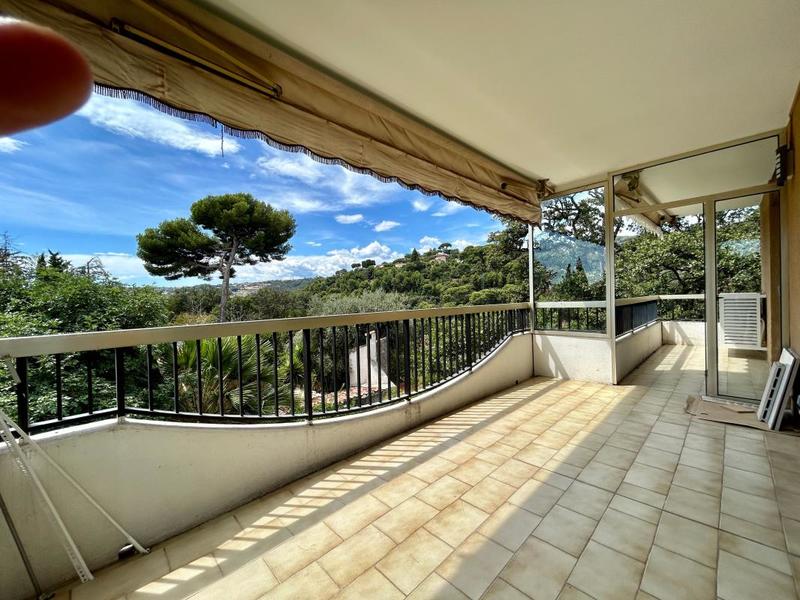 Appartement - 84 m² - 3 pièces