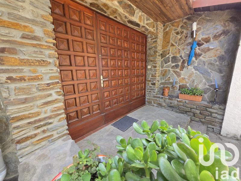 Maison - 228 m² - 6 pièces