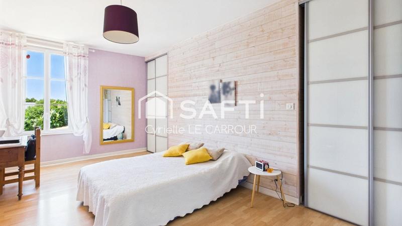 Maison - 203 m² - 7 pièces